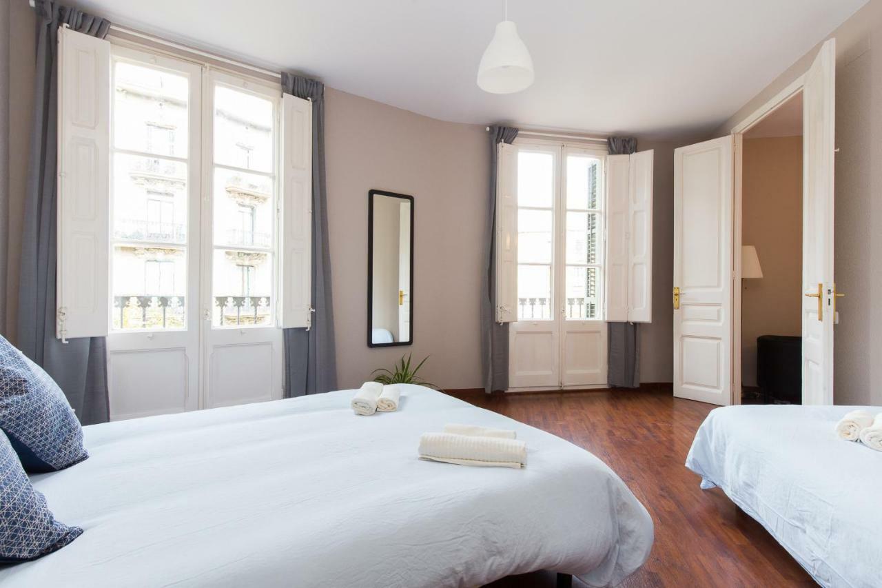 Key Barcelona Housing Apartment ภายนอก รูปภาพ