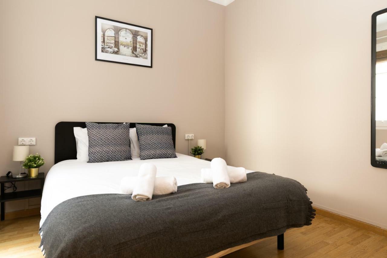 Key Barcelona Housing Apartment ภายนอก รูปภาพ